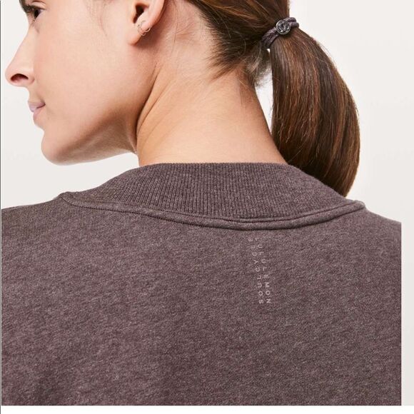 NWT New LULULEMON x SOULCYCLE Reflective To The Beat Sweatshirt Antique Bark 8 - Picture 5 of 6